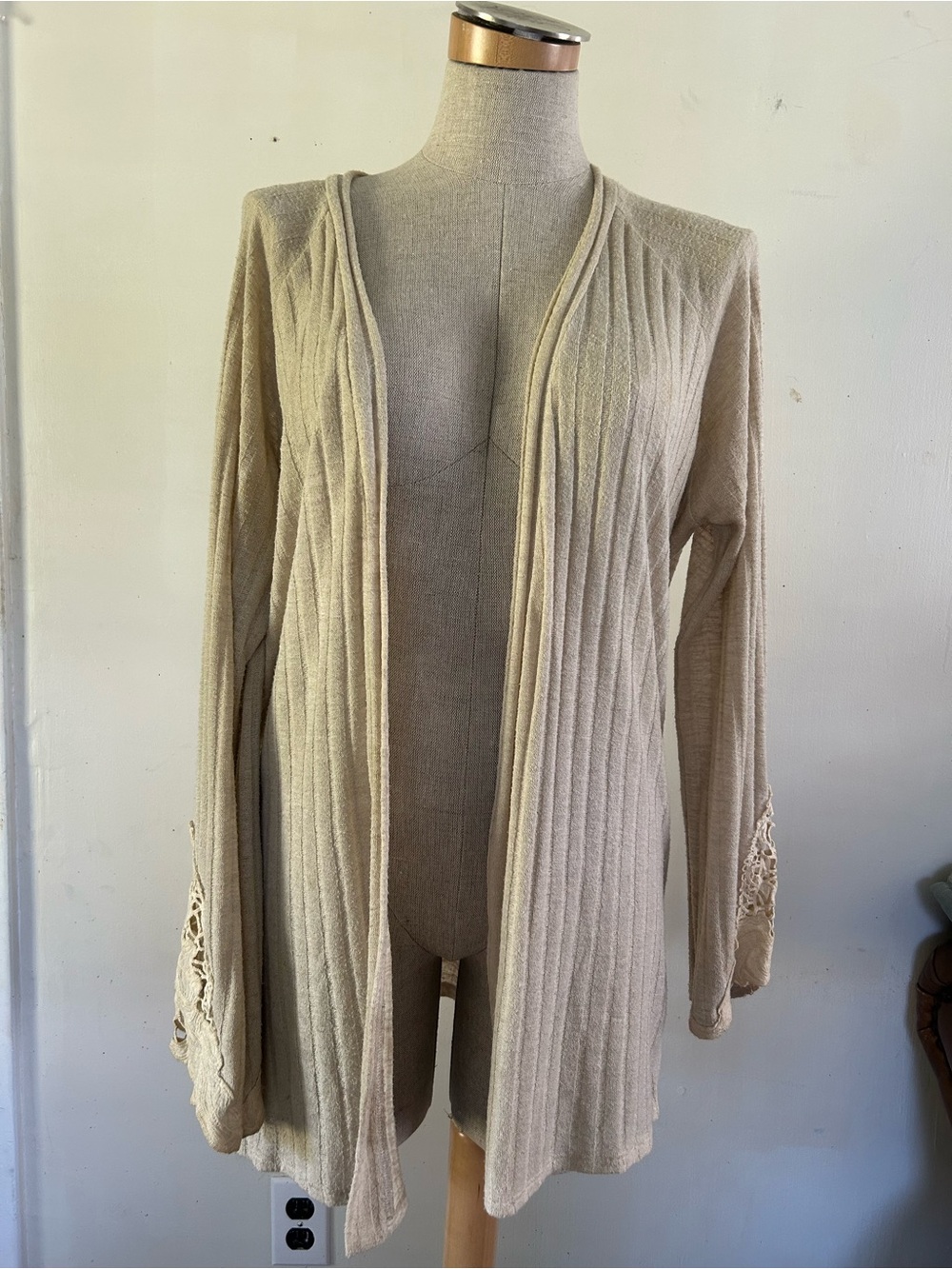 Alya Light Beige Open-Front Ribbed Cardigan with Crochet Cuffs